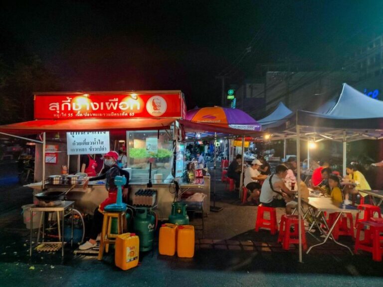 Chiang Mai: Chiang Mai Bar Hopping Guided Night Tour - What Makes This Tour Special?