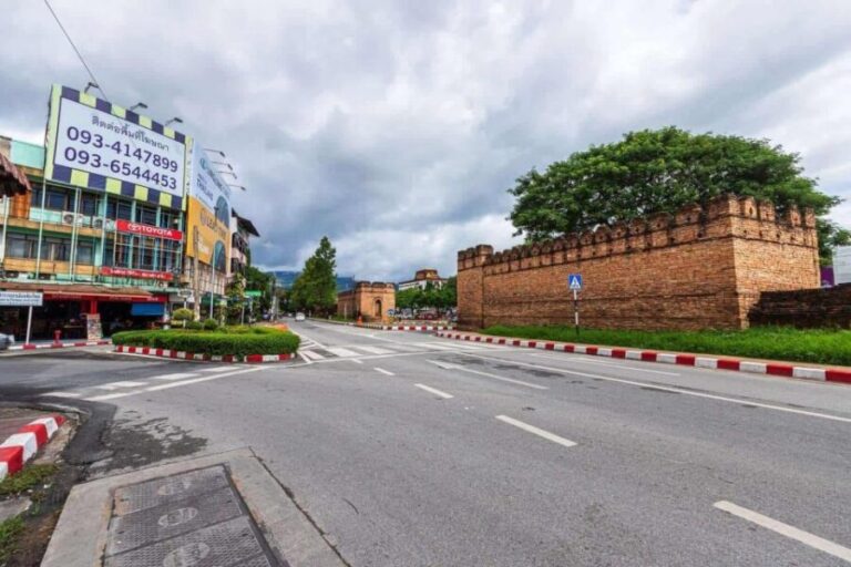 Chiang Mai: Exploration of Old City by Private Tuk-Tuk - What’s Included and What’s Not