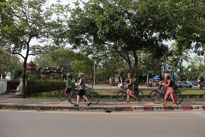 Chiang Mai Night Bike Tour - Detailed Review of the Chiang Mai Night Bike Tour