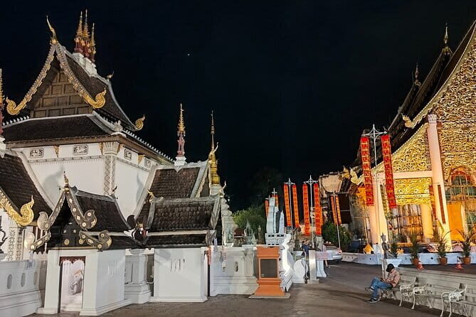 Chiang Mai Old City & Temples 3 hour Twilight Walking Tour - Why This Tour Works for Travelers