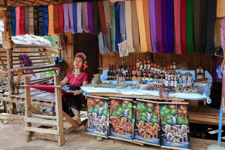 Chiang Rai: 7-Stop Tour with English Guide & Thai Buffet - A Closer Look at the Itinerary and Experience