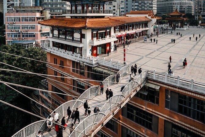 Chongqing private luxury city tour: Must-sees All in One - Sampling Local Flavors and Exploring Ancient Gates