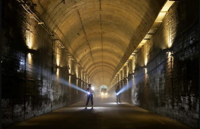 Chongqing: project 816, Wulong 2-Day Private Tour - The Experience from Reviews and Feedback