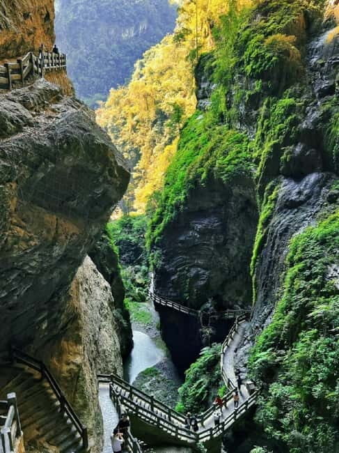 Chongqing: Wulong 5-Day Tour with Hotel & Transfers - What Makes This Tour a Good Value?