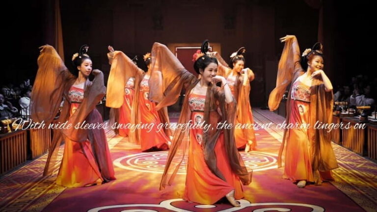 ChongqingQingyu banquet court feast experience - A Theatrical Feast in Chongqing’s Cultural Heart