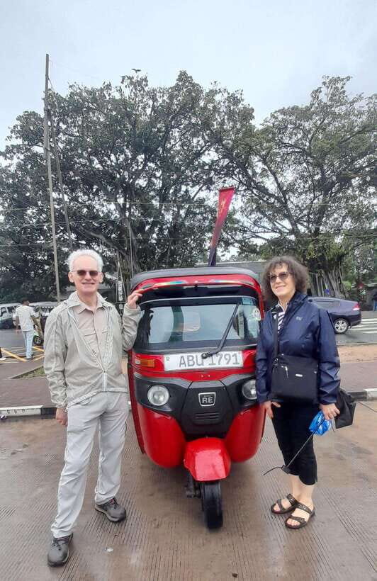 Colombo: Local Guide with Colombo City Tour by Tuk Tuk - What to Expect at Each Stop