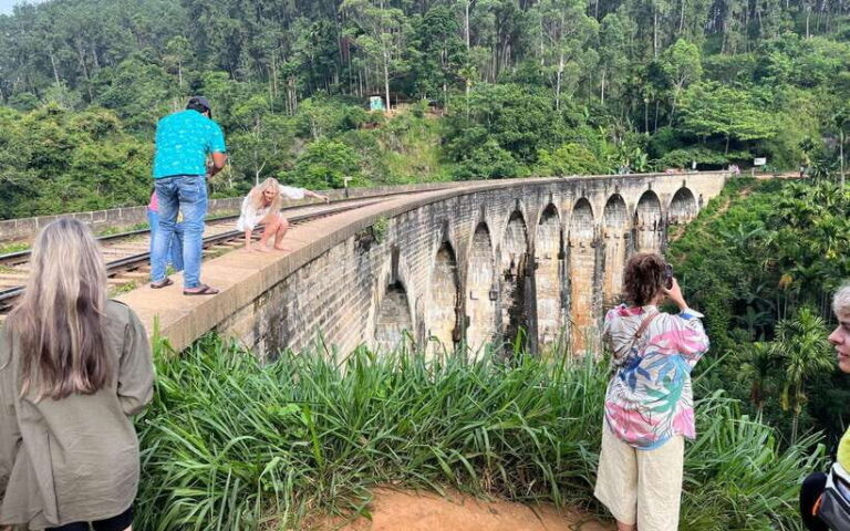 Colombo/Negombo: Sigiriya, Kandy, Ella 3-Day Trip with Train - The Transport, Accommodation, and Extras