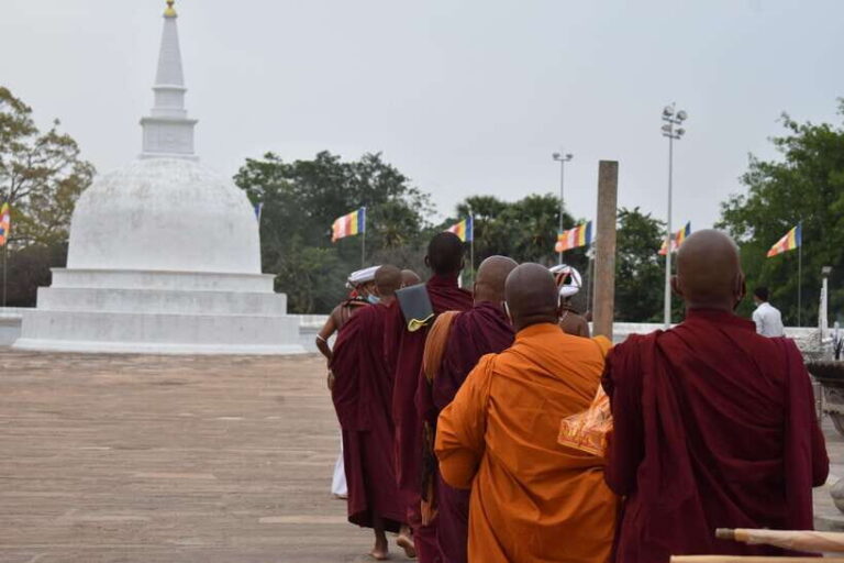 Colombo: Private 2-Day Cultural Triangle Tour with Sigiriya - Transportation & Practical Details