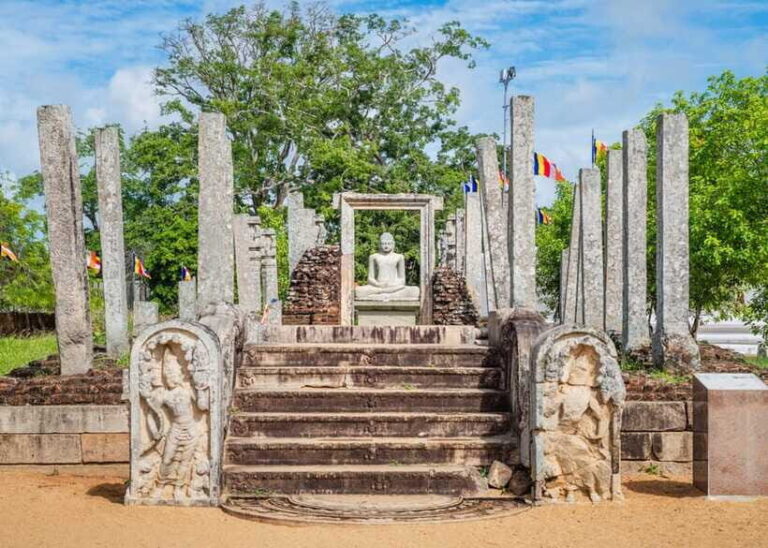 Colombo: Sri Lanka Cultural Triangle Hotspots 2-Day Tour - Day 1: From Colombo to Polonnaruwa