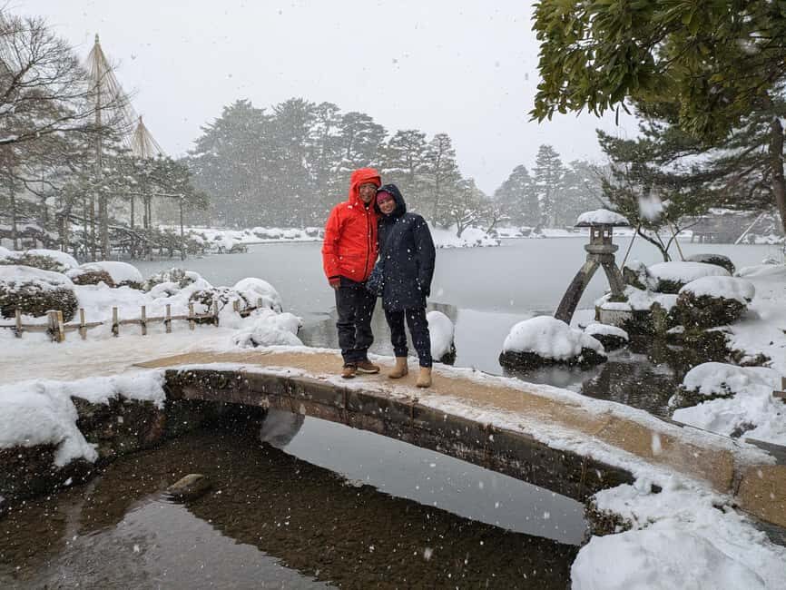 Colors of Kanazawa: City Tour with Kenrokuen and Kaga Yuzen - Key Points