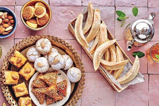 cooking class with local family from Tangier - Who Should Book This?