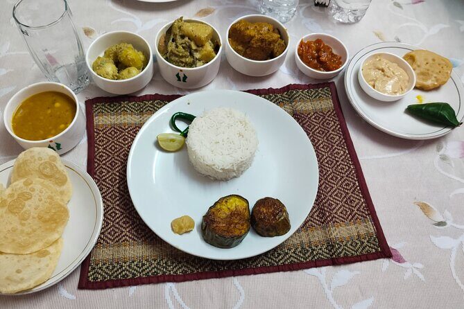 Cooking experience in Authentic Bengali House with Lunch/Dinner - A Close Look at the Bengali House Cooking Experience
