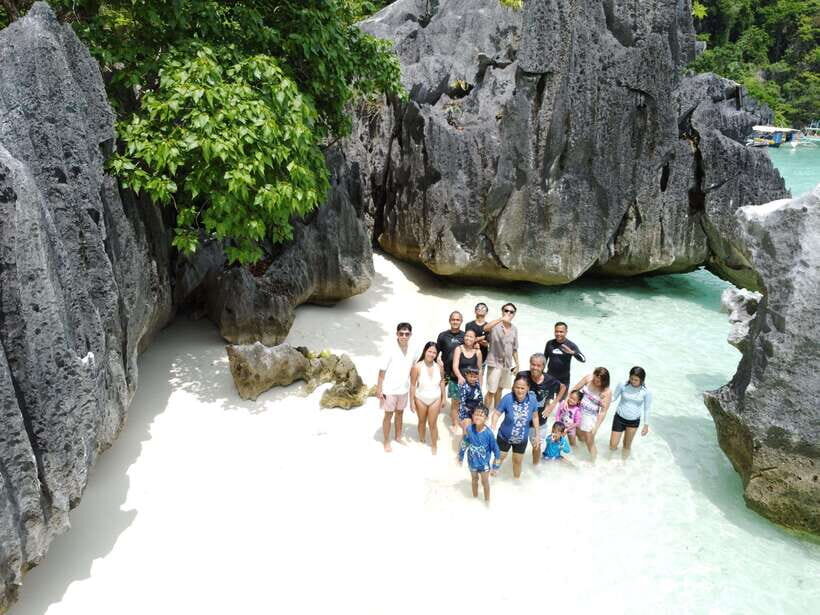CORON TOUR - PRIVATE BOAT RENTAL with LUNCH (7 Destinations) - An In-Depth Look at the Coron Private Tour
