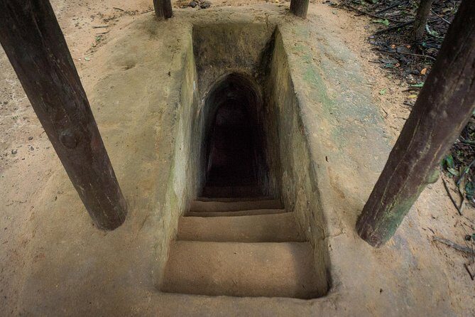 Cu Chi Tunnels and Mekong Delta 1 Day Tour With Small Group - A Full Day of Contrasts: Exploring Vietnam’s Treasured Sites