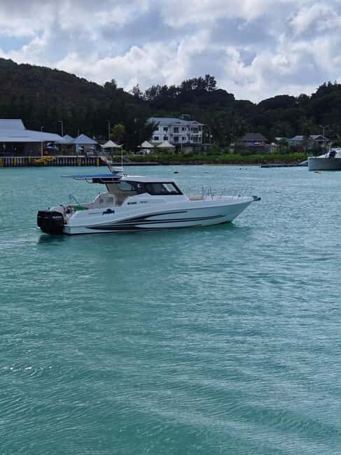 Curieuse Guided Tour, St Pierre, BBQ & 2 Snorkel Stops - Key Points