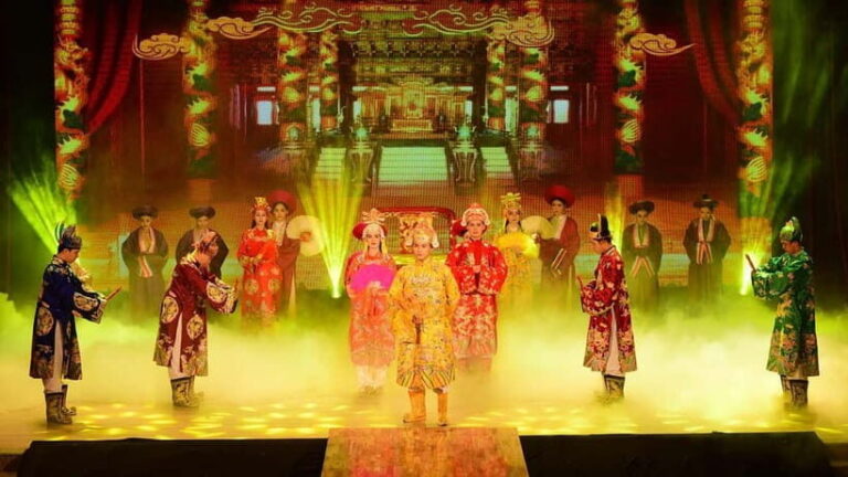 Da Nang: Ao Dai Show - Authenticity and Cultural Significance