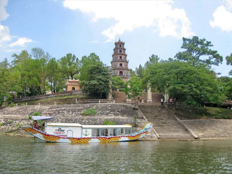 Da Nang: Day-Trip to Hue Imperial City, Royal Tombs & Pagoda - Transportation & Logistics: Comfort and Convenience