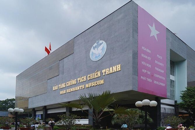 Daily Small Group Tour to Saigon City and Cu Chi Tunnels - An In-Depth Look at the Tour Experience