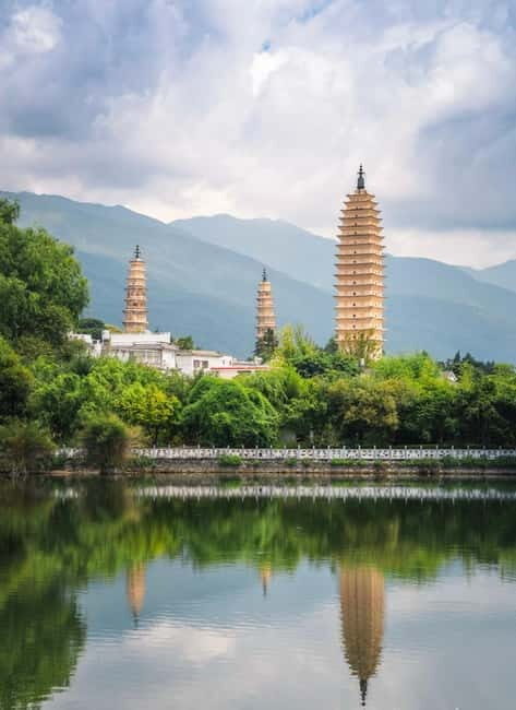 Dali Day Tour: Scenic Lakes, Bai Heritage & Tie-Dye Workshop - Exploring Bai Heritage at Dali Prefecture Museum