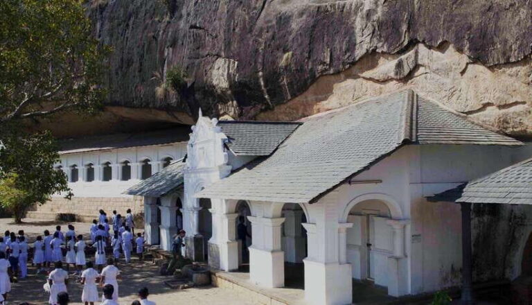 Dambulla: All Inclusive Sigiriya Rock & Dambulla Cave Temple - Dambulla Cave Temple: A Sanctuary of Art and Devotion