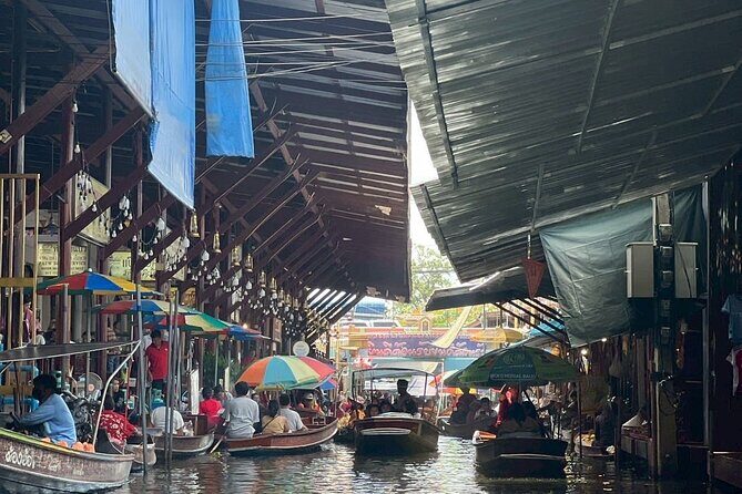 Damnoen Saduak and Maeklong Railway Market Tour with Private Car - Maeklong Railway Market: The Train That Moves Markets