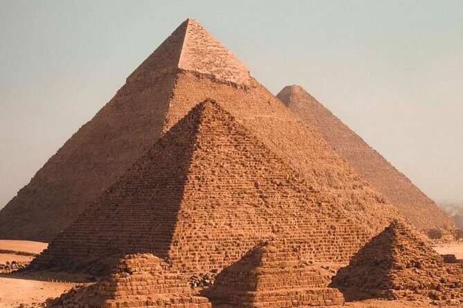 Day Tour Giza Pyramids and Egyptian Museum with Khan El-Khalili - Who Should Consider This Tour?
