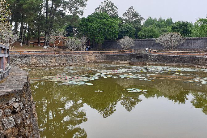 Day Trip To Hue City and Back From Hoi An By Private Car - Lunch Break: A Chance to Recharge