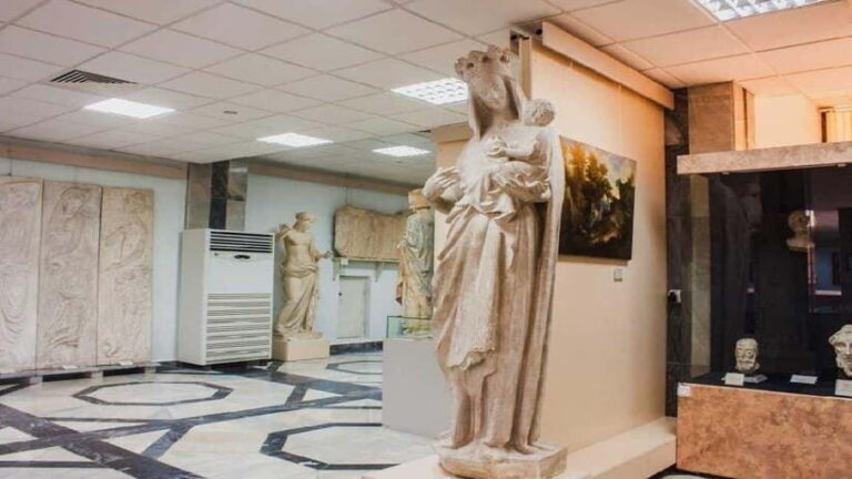 Daytrip From Khiva to Savitsky Museum & Mizdakhan & Chilpik - Exploring Mizdakhan Necropolis
