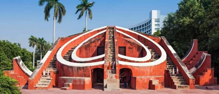 Delhi: 2-Day Heritage Walk + Aravalli Biodiversity Park Trek - What to Expect: Day 1 – Heritage in the Old and Colonial Delhi