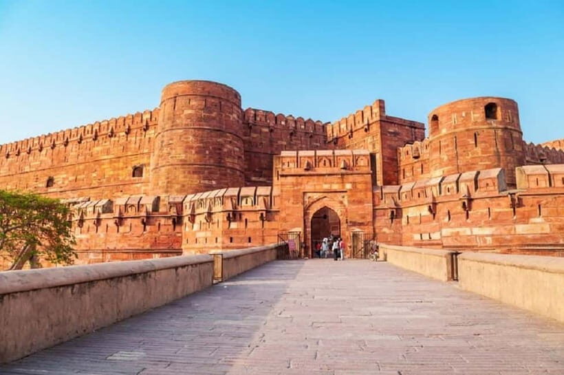 Delhi: All Inclusive Taj Mahal & Agra Tour by Gatimaan Train - Discovering Agra Fort