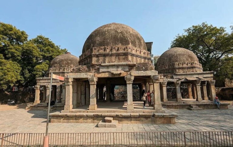 Delhi City Hidden Gems Tour - Cover the Uncovered Sites - Who Is This Tour Best For?