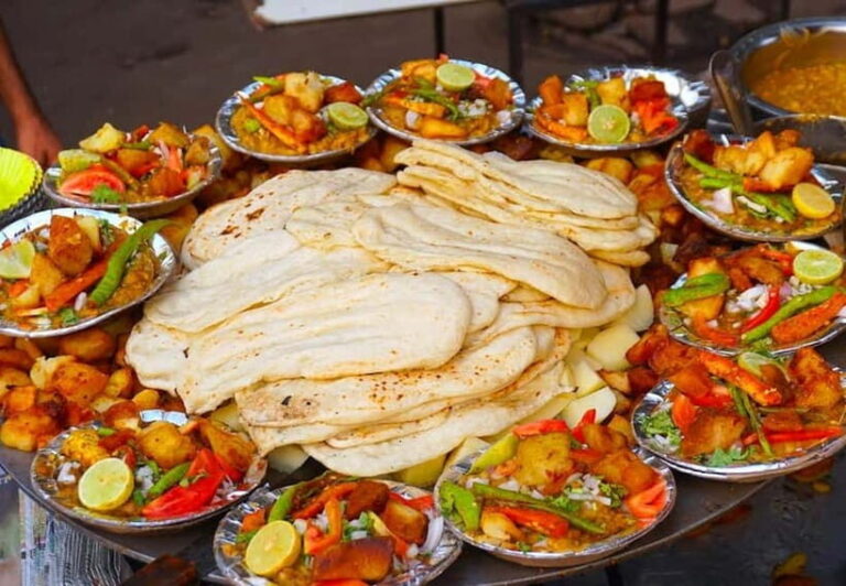 Delhi: Delhi Street Food Tour with Guide at Chandni Chowk - Practical Tips for Participants
