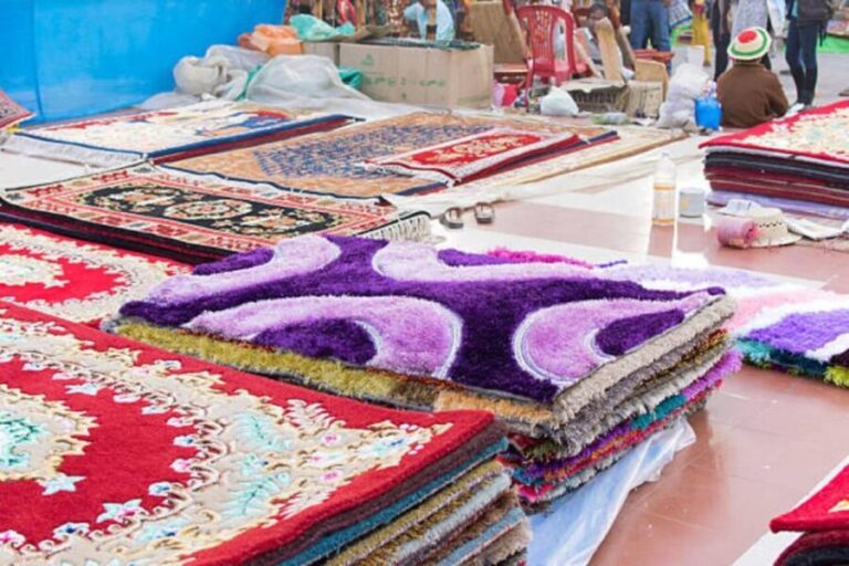 Delhi: Half day Shopping tour with guide by car. - An In-Depth Look at the Experience