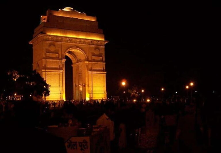 Delhi: Old and New Delhi City Private Guided Day Tour by car - The Itinerary in Detail