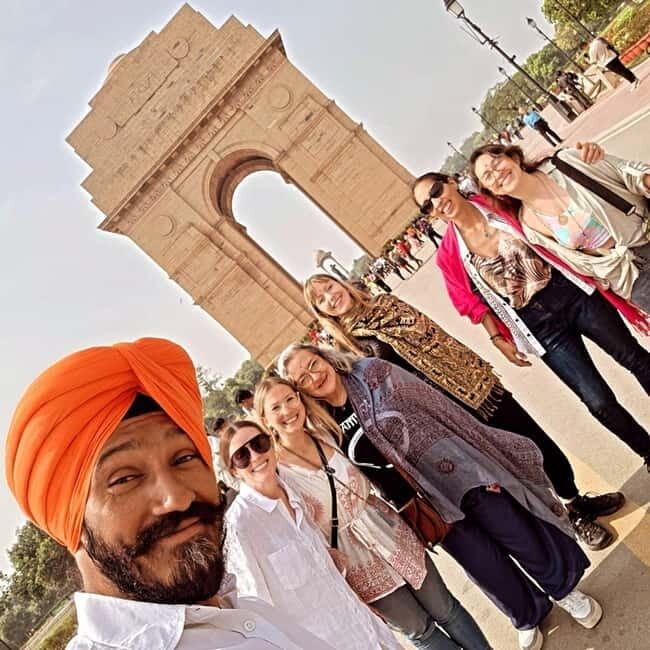 Delhi: Old and New Delhi Private Full or Half-Day Tour - Analyzing the Value and Experience