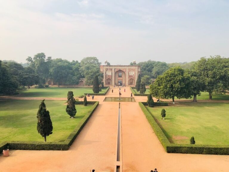 Delhi: Old and New Delhi Private Sightseeing Tour - How the Tour Works