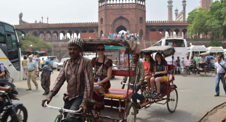 Delhi: Private Chandni Chowk, Food Tasting, & Tuk-Tuk Tour - What to Expect: Practicalities and Tips