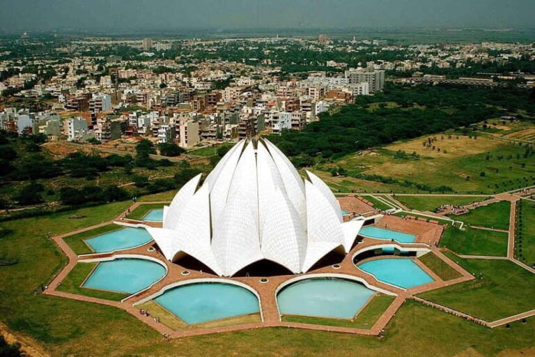 Delhi Private Full or Half Day Old and New Delhi City Tour - The Itinerary Breakdown: What to Expect for Your Money