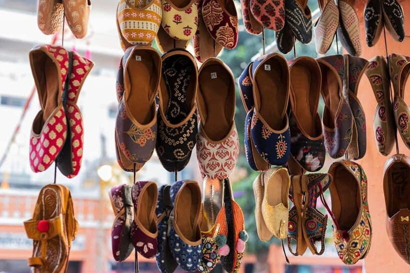 Delhi: Private Half-Day Shopping Tour with Guide & Transfers - The Markets You Might Visit