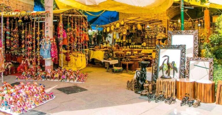 Delhi Shopping Tour with Guide - What to Expect on Your Tour