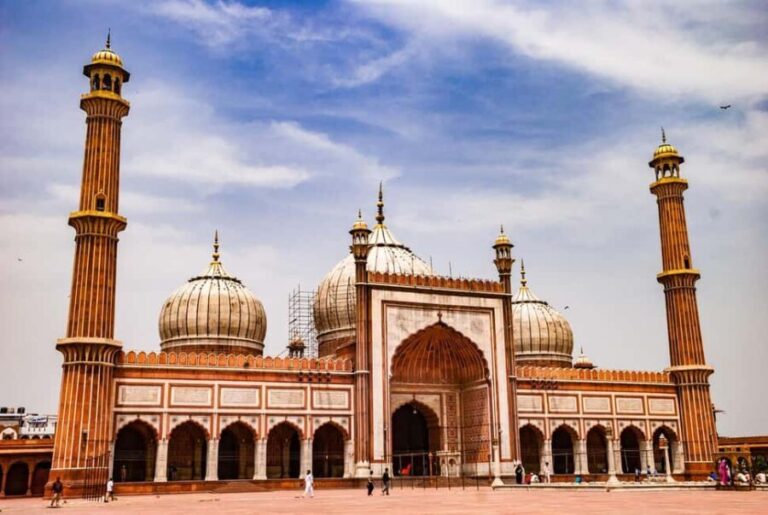 Delhi: Spiritual Tour with Religious Landmarks - Why This Tour Offers Genuine Value
