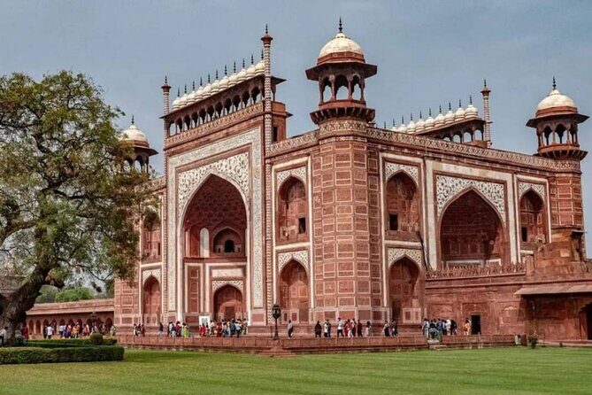Delhi: Taj Mahal, Agra Fort & Baby Taj Day Tour - All Inclusive - Stop 3: Itmad-ud-Daulah ("Baby Taj")