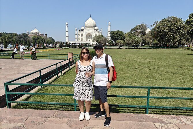 Delhi: Taj Mahal Agra Fort & Baby Taj Tour by Car with Fast Entry - What Makes This Tour Stand Out