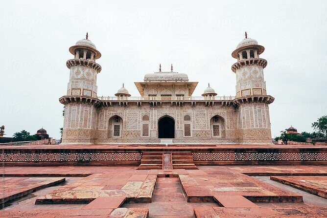 Delhi to Agra Private Day Trip with Sunrise Taj Mahal & Agra Fort - Who Should Consider This Tour?