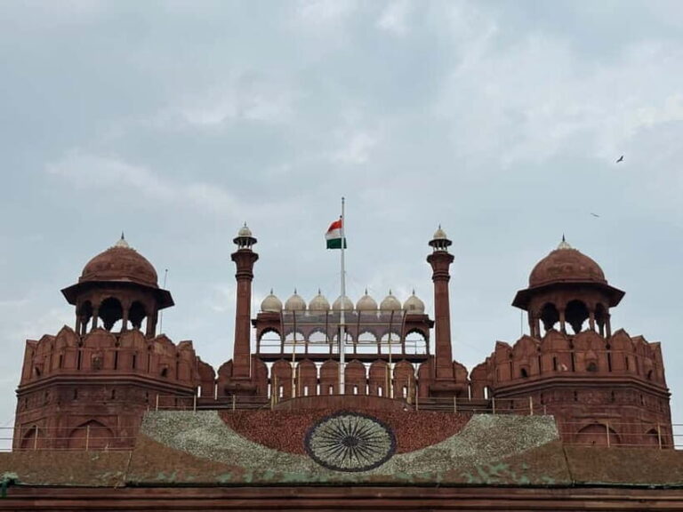 Delhi: UNESCO World Heritage Walking Tour of Red Fort - Who Should Take This Tour?