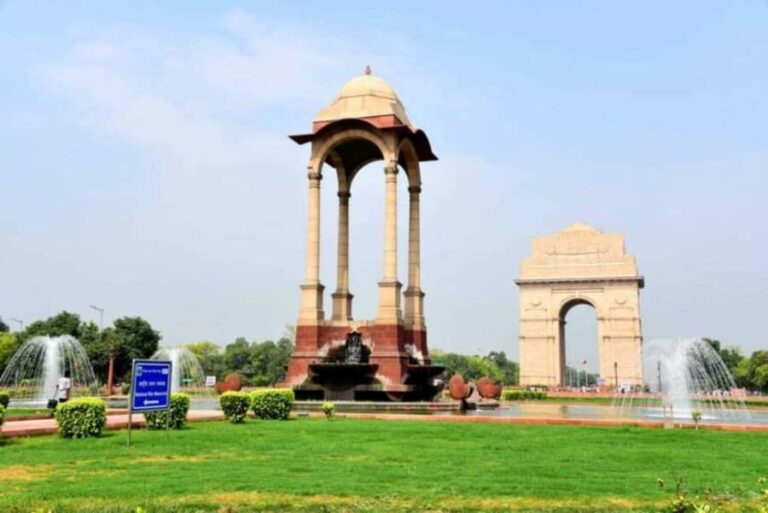 Delhi Upgraded: Premium Car, Customised City Tour Experience - What Makes This Tour Stand Out?