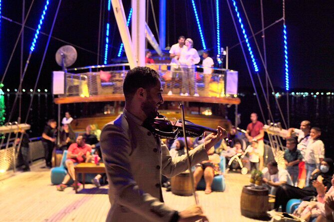 Dinner Cruise with Oriental Show & Seafood Buffet from Sharm El Sheikh - Key Points