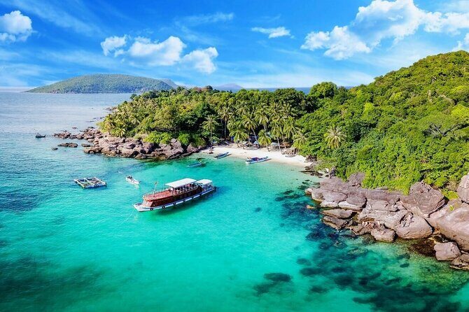 Discover 3 islands of Phu Quoc by boat - Who Should Consider This Tour?