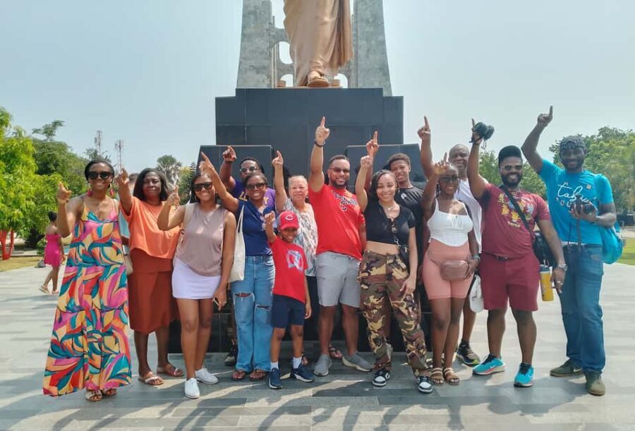 Discover Accra: A 2-Day Vibrant City - The Starting Point: Black Star Square