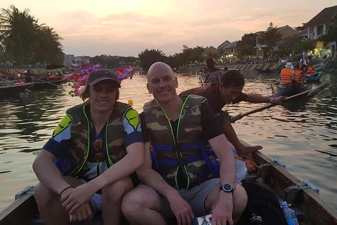 Discover Hoi An Walking Tour, Sampan Boat Ride, Night Market &Colourful Lanterns - FAQ